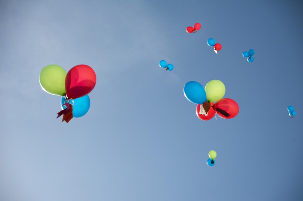  lâcher de ballons et graines, 25 mai 2011 © Ouidade Soussi-Chiadmi